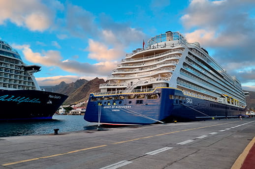 Spirit of Discovery in Funchal Tenerife